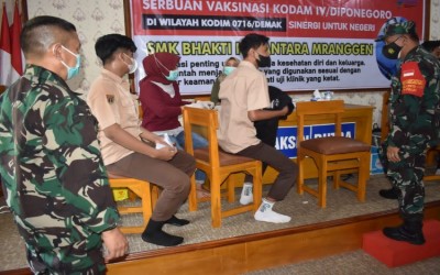 WOW ADA SERBUAN VAKSINASI DI SMK BHAKTI NUSANTARA MRANGGEN